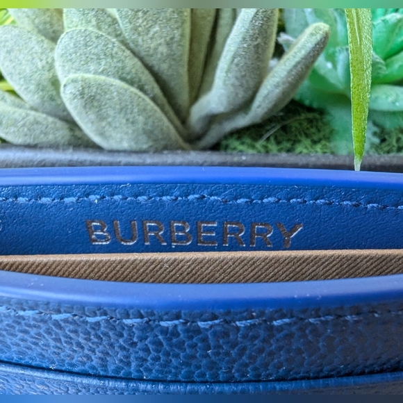 Brand New Burberry Money Clip Card Case - Picture 5 of 10